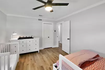 6111 Shadow Crest Street, Houston, TX 77074 - Photo 12