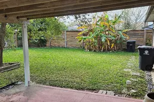 9331 Meaux Dr, Houston, TX 77031 - Photo 16