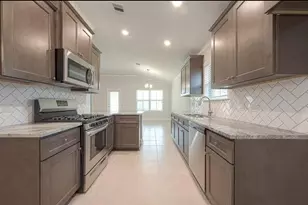 13308 Diamond Reef Ln, La Marque, TX 77568 - Photo 6