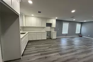 2925 17th St, Port Arthur, TX 77642 - Photo 10
