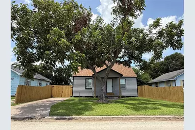 2925 17th Street, Port Arthur, TX 77642 - Photo 1