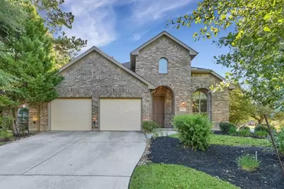 2 Maitland Court, The Woodlands, TX 77354 - Photo 2