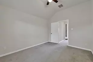 2 Maitland Ct, The Woodlands, TX 77354 - Photo 32
