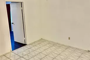 11907 E Marsham Cir, Houston, TX 77066 - Photo 12