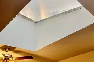 11907 E Marsham Cir, Houston, TX 77066 - Photo 14