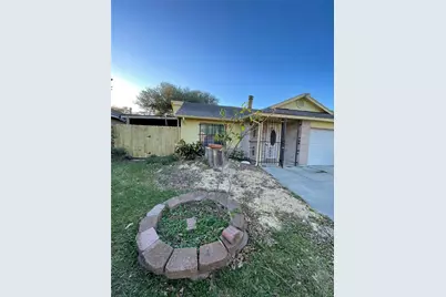 11907 E Marsham Circle, Houston, TX 77066 - Photo 2