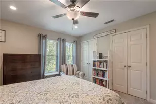 2521 Crosstimbers St, Huntsville, TX 77320 - Photo 16