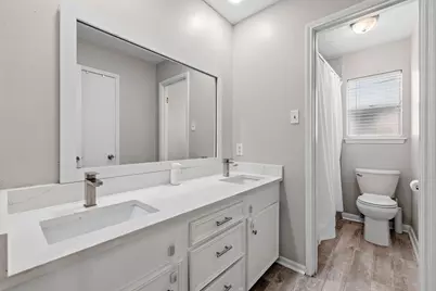 3700 Kingsway Drive, Baytown, TX 77521 - Photo 22