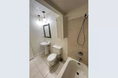 6231 Hollow Pines Drive, Houston, TX 77049 - Photo 12