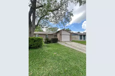 6231 Hollow Pines Drive, Houston, TX 77049 - Photo 2