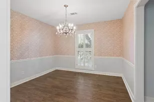 18335 Hereford Ln, Nassau Bay, TX 77058 - Photo 8