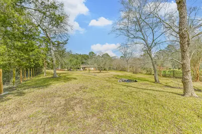 9101 Lazy Lane, Hitchcock, TX 77563 - Photo 18