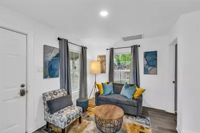 7112 Avenue L, Houston, TX 77011 - Photo 2