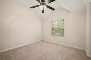 3211 London Ln, Missouri City, TX 77459 - Photo 2