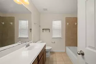 3211 London Ln, Missouri City, TX 77459 - Photo 4