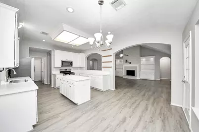 2127 Grovewood Park, Conroe, TX 77385 - Photo 10