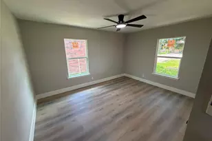 6825 Driftwood St, Houston, TX 77021 - Photo 4