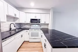 3900 Woodchase Dr, Houston, TX 77042 - Photo 8