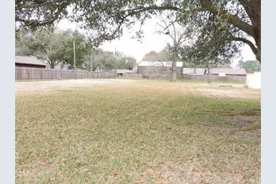 1306 Bassett Street, Orange, TX 77632 - Photo 4