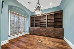 1246 Place Royale Way, Houston, TX 77056 - Photo 38