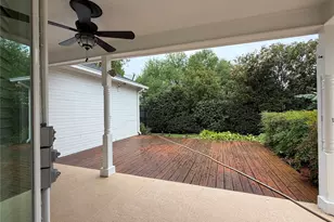 14122 Champion Village Dr, Houston, TX 77069 - Photo 10