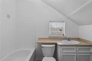 5641 Truett St, Houston, TX 77023 - Photo 24