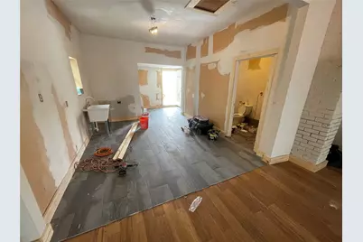 304 Lockwood Drive, Houston, TX 77011 - Photo 28