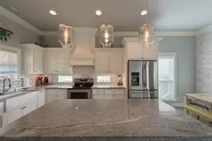 1129 Blue Water Dr, Crystal Beach, TX 77650 - Photo 20