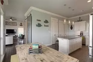 1129 Blue Water Dr, Crystal Beach, TX 77650 - Photo 18