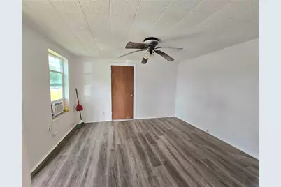 801 Collins Street, Dayton, TX 77535 - Photo 4