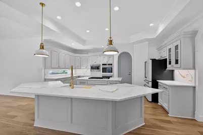 2 Argonne Place, The Woodlands, TX 77382 - Photo 12