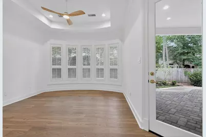 2 Argonne Place, The Woodlands, TX 77382 - Photo 22