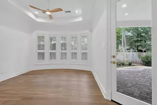 2 Argonne Pl, The Woodlands, TX 77382 - Photo 22