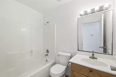 201 Green Oaks Loop, Fredericksburg, TX 78624 - Photo 8