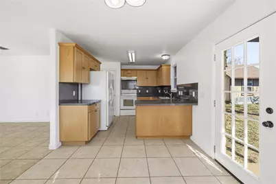 201 Green Oaks Loop, Fredericksburg, TX 78624 - Photo 14