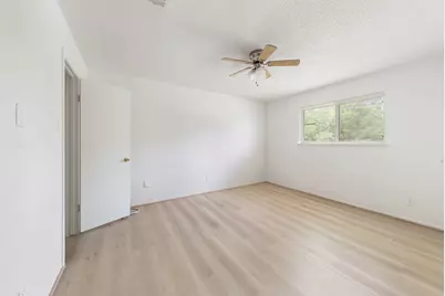 700 Lyle W Avenue #D, Cleveland, TX 77327 - Photo 12