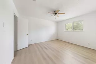 700 Lyle W Ave, Cleveland, TX 77327 - Photo 12