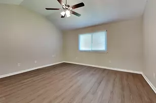 1116 Lake Shore Dr, Pearland, TX 77581 - Photo 4