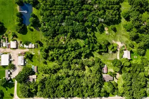 2052 County Rd 540, Alvin, TX 77511 - Photo 6