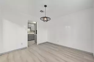 9912 Blue Bird St, La Porte, TX 77571 - Photo 4