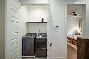 1305 E 27th St, Houston, TX 77009 - Photo 24