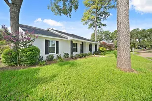 5943 Greenmont Dr, Houston, TX 77092 - Photo 2