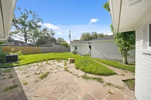 5943 Greenmont Dr, Houston, TX 77092 - Photo 30