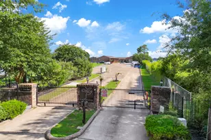 801 River Rd, Montgomery, TX 77356 - Photo 2