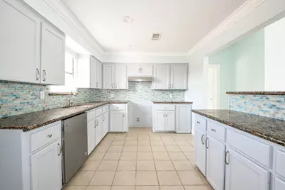 1615 Railroad Avenue, San Leon, TX 77539 - Photo 16
