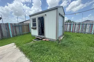 8310 Oakleaf Meadow Ct, Rosharon, TX 77583 - Photo 38