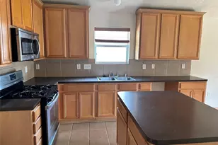 4527 Estate Dr Dr, Baytown, TX 77521 - Photo 6