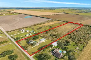 310 County Rd 47, Angleton, TX 77515 - Photo 4