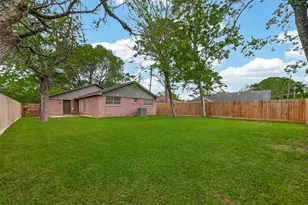 4714 39th St E, Dickinson, TX 77539 - Photo 28
