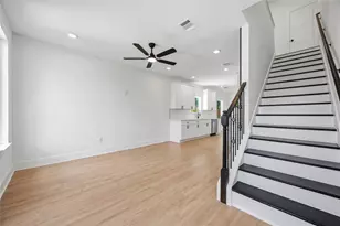 4562 Teton St, Houston, TX 77051 - Photo 12